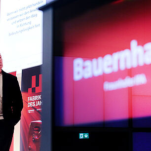 FABRIK DES JAHRES - Thomas Bauernhansl moderiert die zweite Session des zweiten Tages